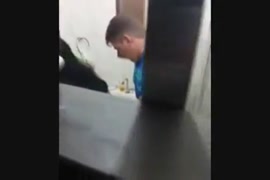 Videos de morritas ke las encuentran cojiendo en el carro